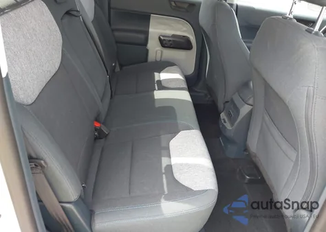 2025 Ford Maverick Xlt z USA, uszkodzony, nr VIN 3FTTW8H32SRA69798